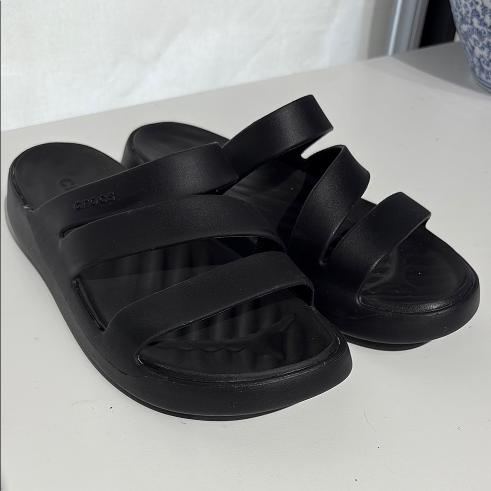 NWOT CROCS Getaway Strappy Sandal